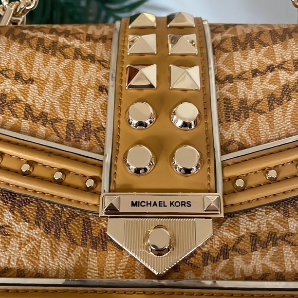 Brand New Michael Kors Soho Large Frameout Chain Shoulder Purse Marigold - Picture 7 of 16